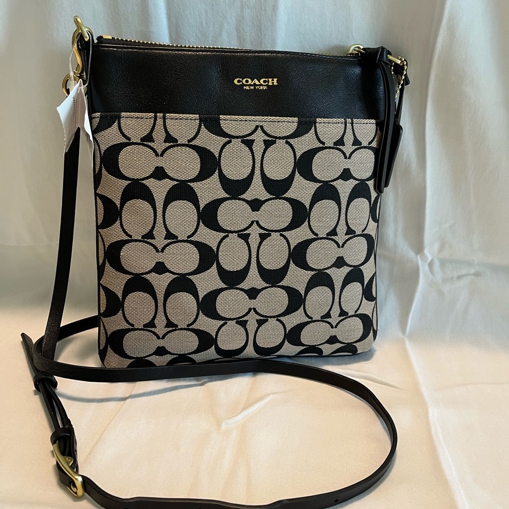 Authentic Coach Crossbody💕